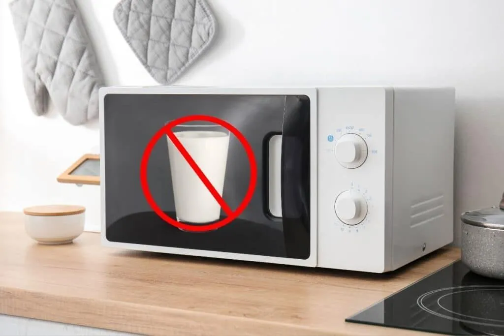 Vorsicht in der Küche: Flüssigkeiten in der Mikrowelle können gefährlich werden